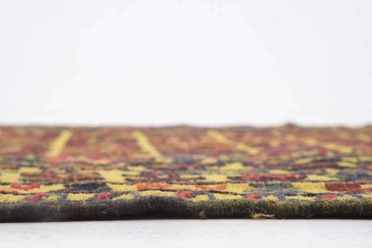 Detail image of 4' 3 x 6' 2 Hand Woven Kilim Afghan Wool Rug