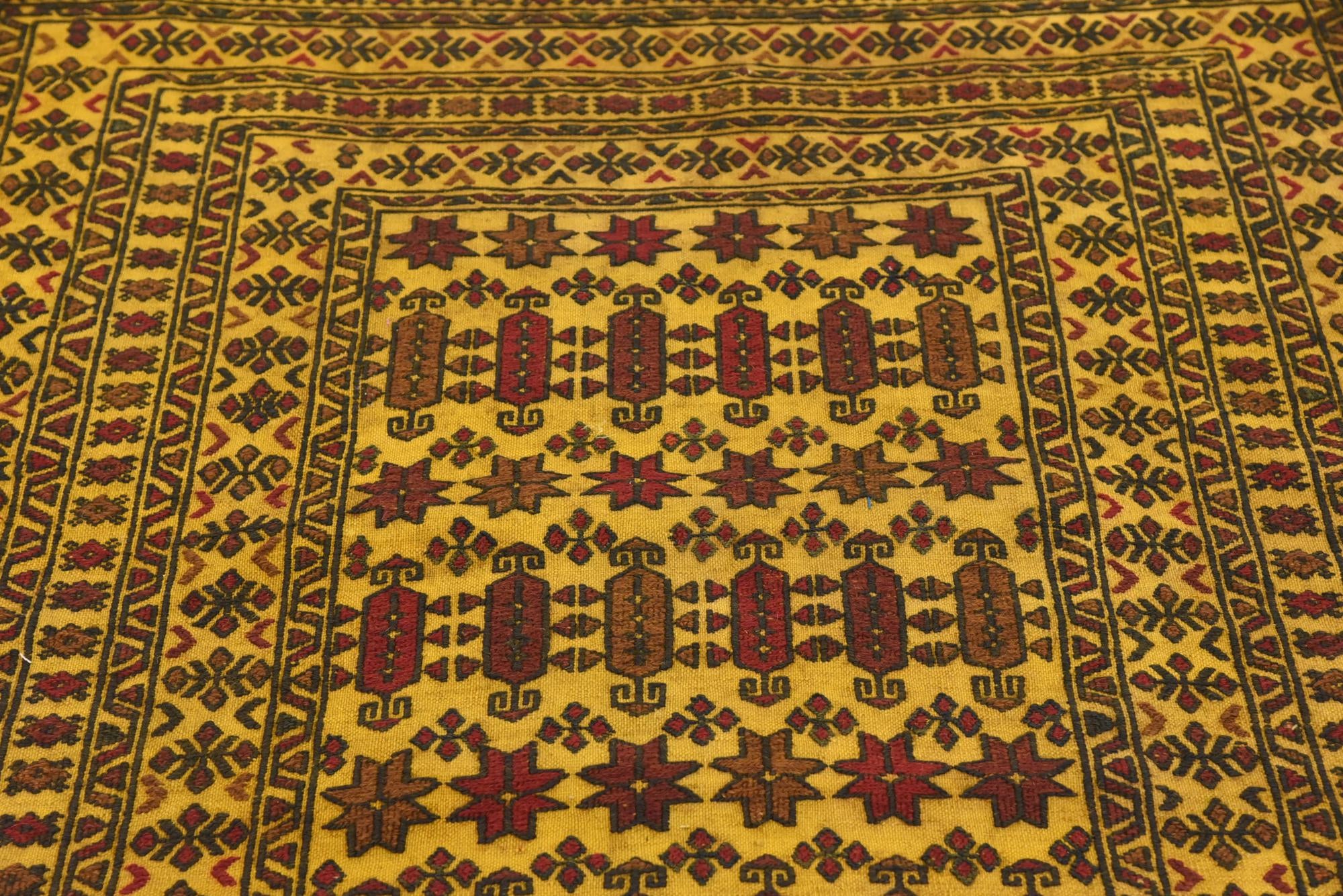 4' x 6' 5 Hand Woven Kilim Afghan Wool Rug