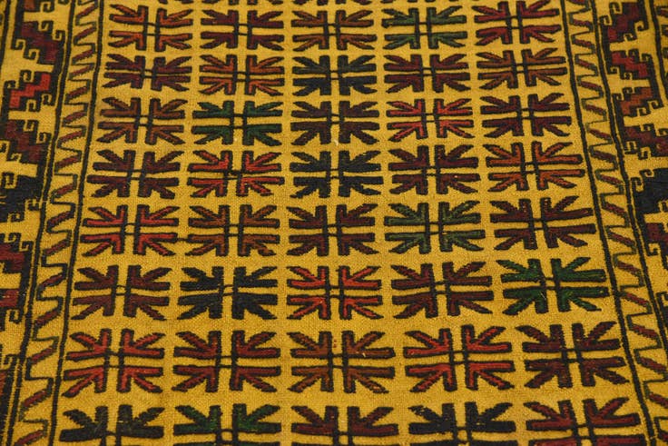 Detail image of 4' x 6' 7 Hand Woven Kilim Afghan Wool Rug