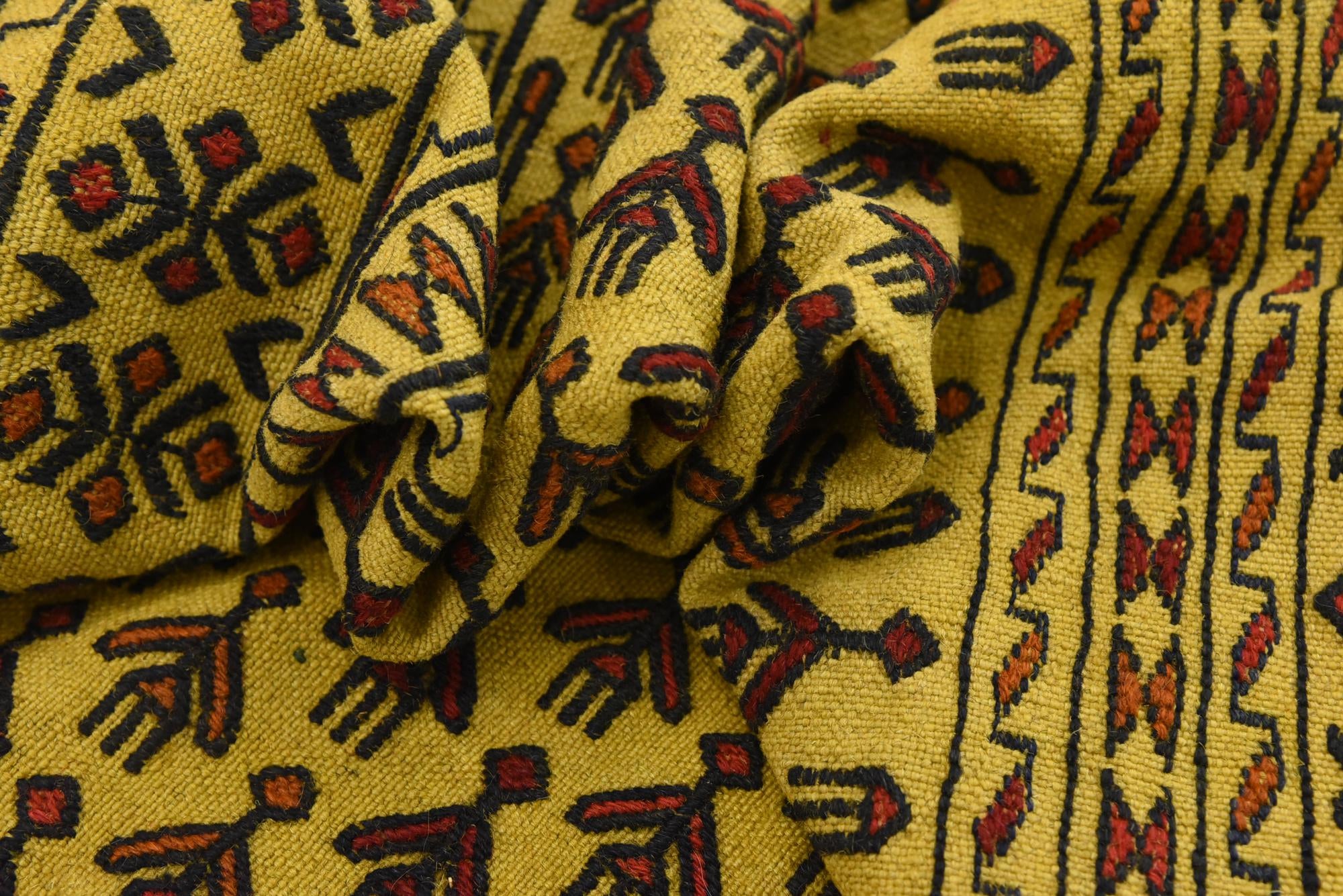 4' x 6' 2 Hand Woven Kilim Afghan Wool Rug