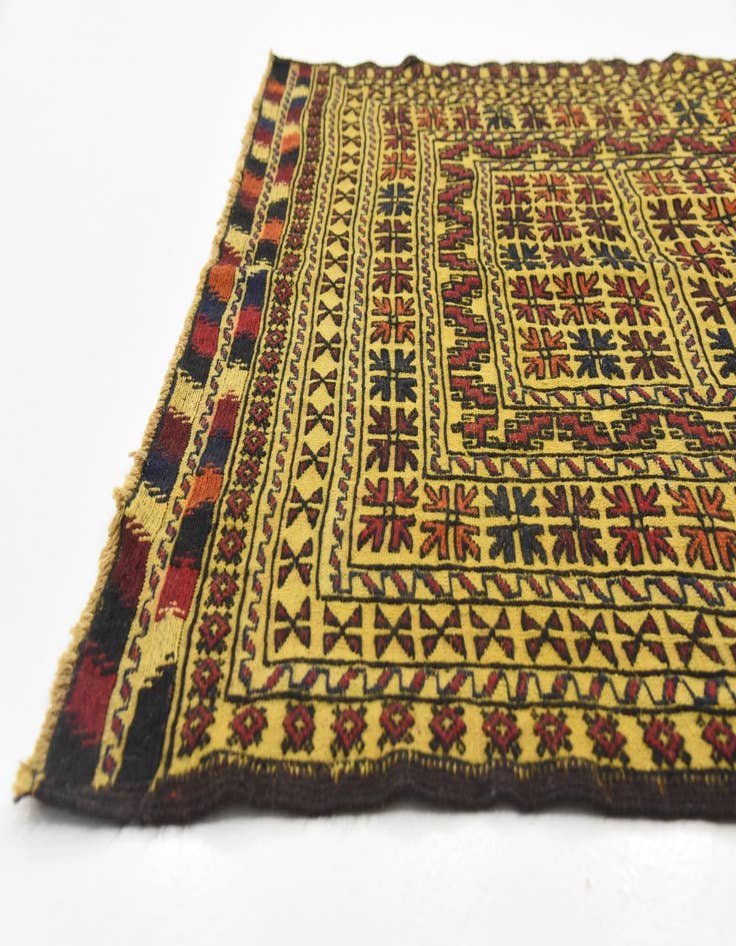 Detail image of 4' x 6' 2 Hand Woven Kilim Afghan Wool Rug