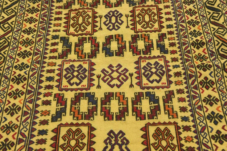 Detail image of 3' 10 x 6' Hand Woven Kilim Afghan Wool Rug