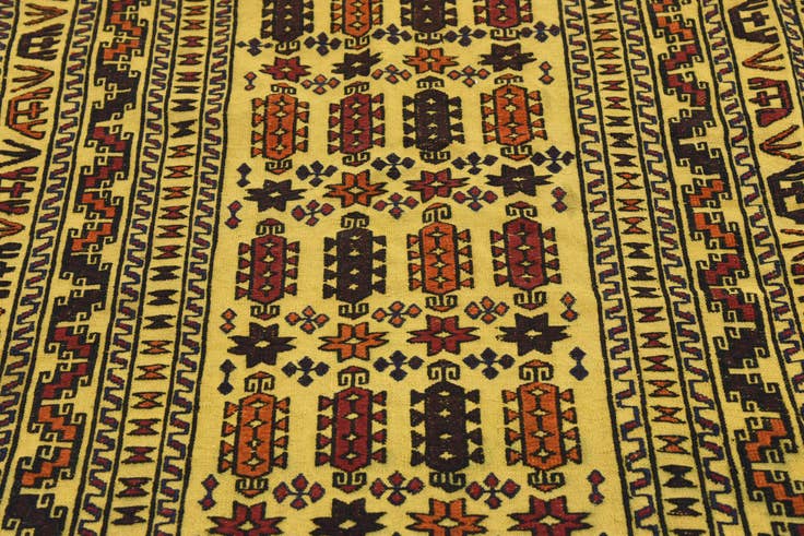 Detail image of 4' 2 x 6' 4 Hand Woven Kilim Afghan Wool Rug