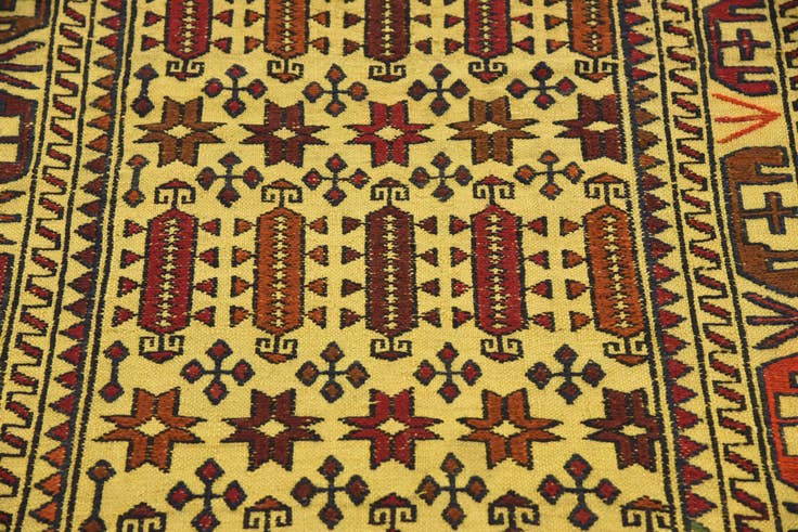 Detail image of 4' x 6' 9 Hand Woven Kilim Afghan Wool Rug