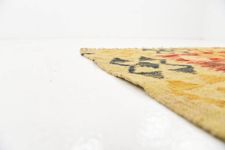 Detail image of 3' 3 x 4' 9 Hand Woven Kilim Maymana Wool Rug