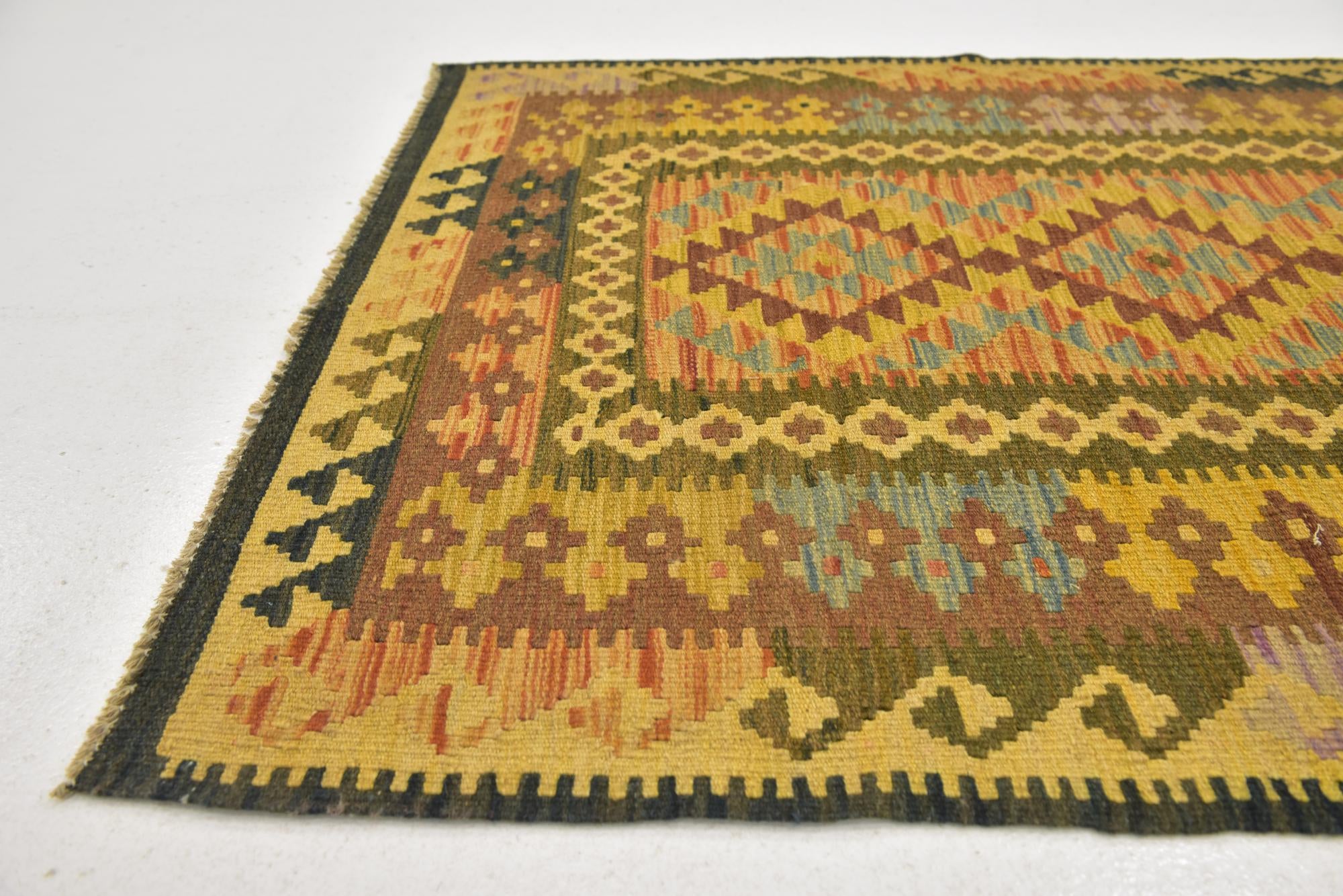 3' 5 x 4' 7 Hand Woven Kilim Maymana Wool Rug