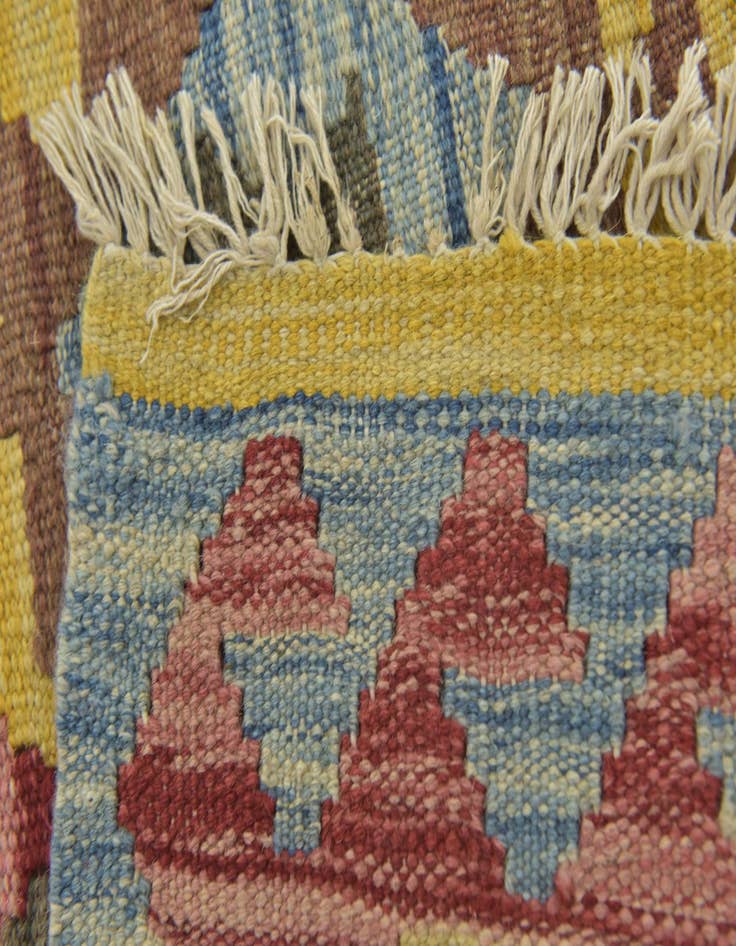 Detail image of 5' x 6' 5  Hand Woven Kilim Maymana Wool Rug