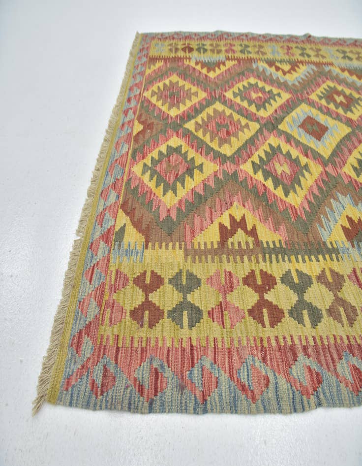 Detail image of 5' x 6' 5  Hand Woven Kilim Maymana Wool Rug