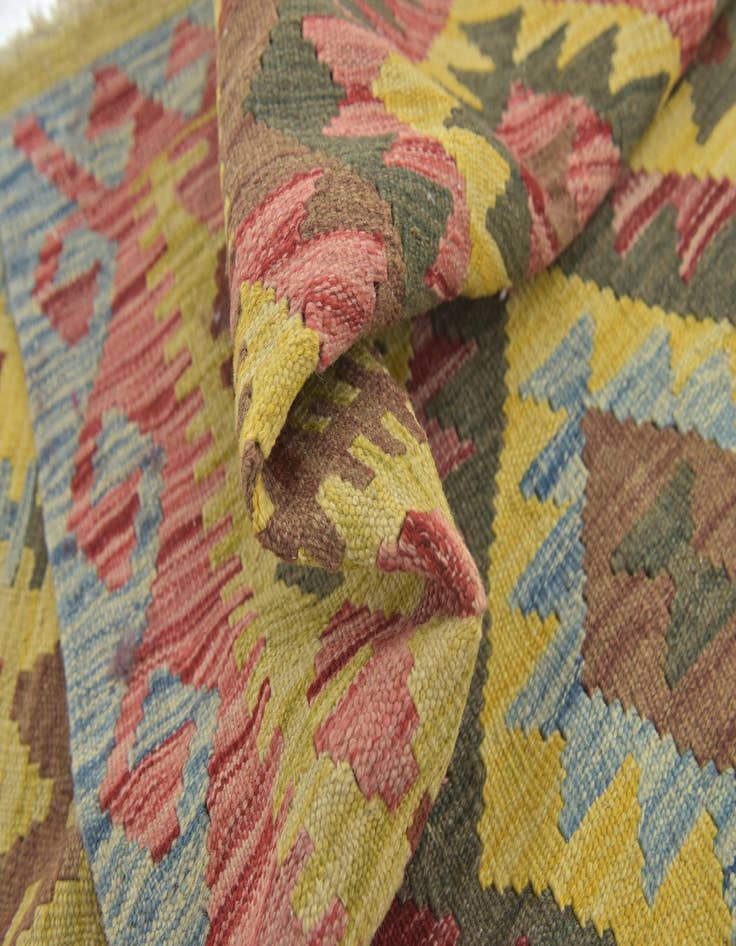Detail image of 5' x 6' 5  Hand Woven Kilim Maymana Wool Rug