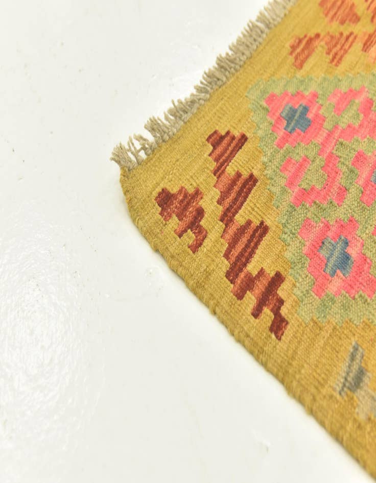 Detail image of 3' 4 x 5'  Hand Woven Kilim Maymana Wool Rug