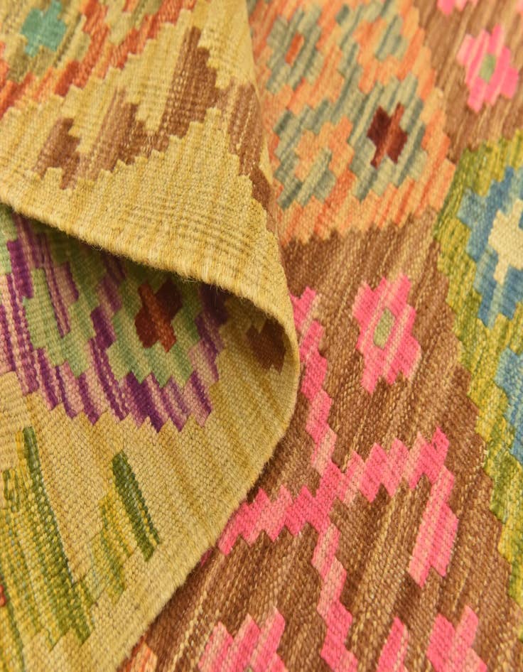 Detail image of 3' 4 x 5'  Hand Woven Kilim Maymana Wool Rug