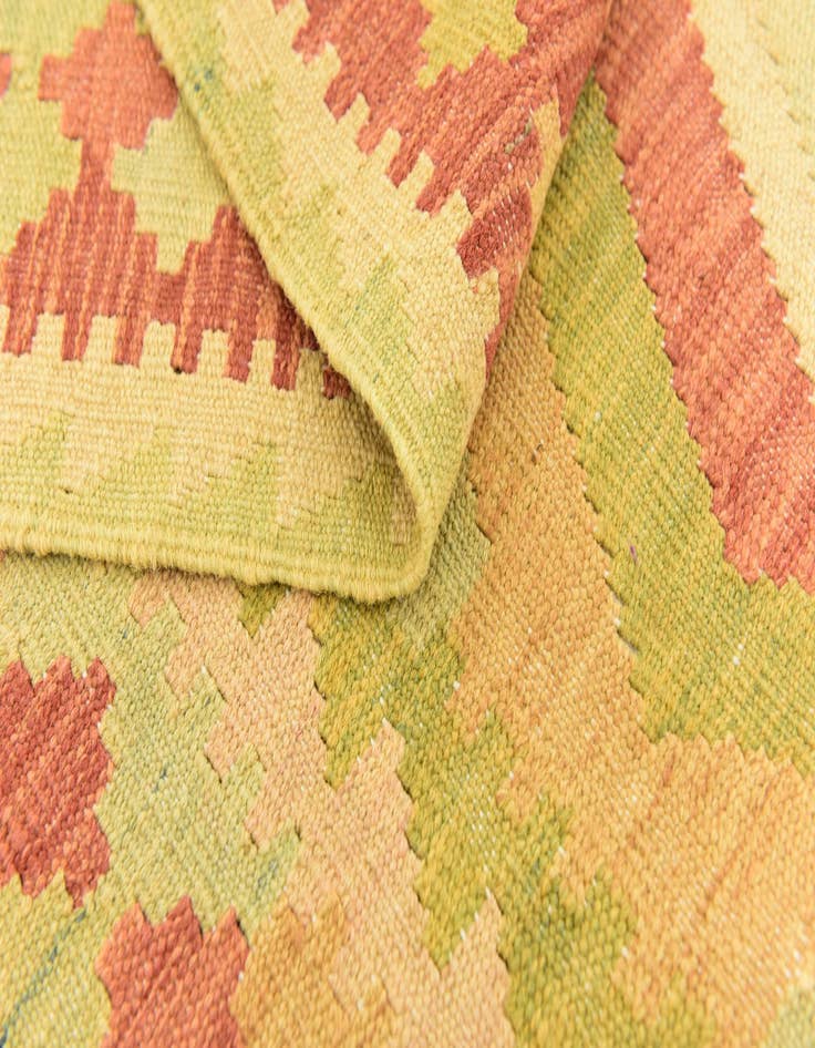 Detail image of 4' 9 x 6' 5  Hand Woven Kilim Waziri Wool Rug
