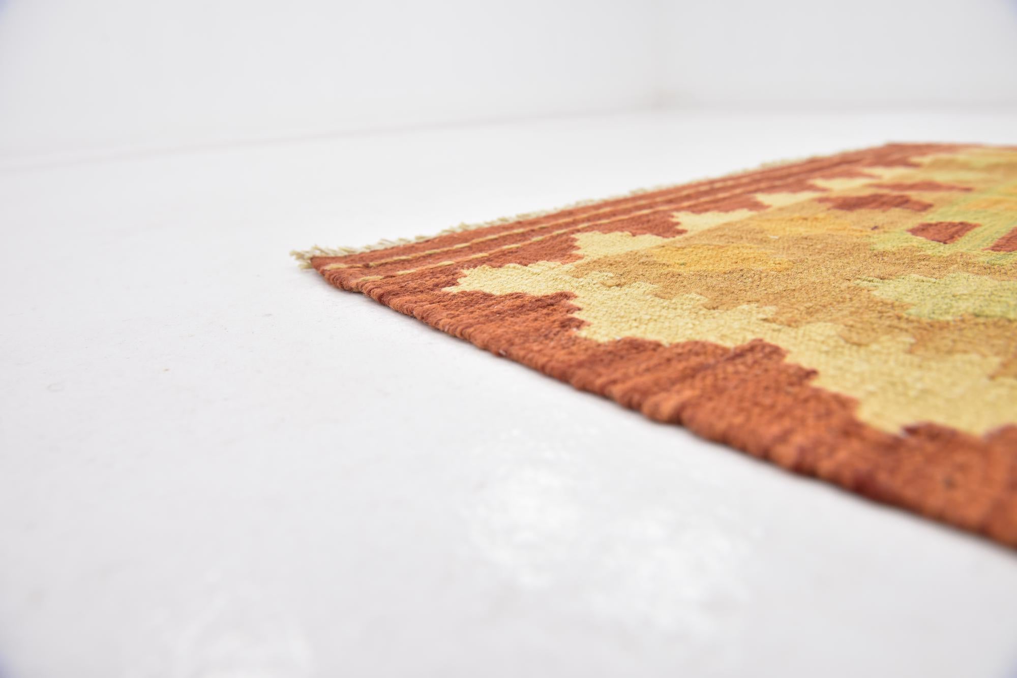 2' 6 x 4' 5 Hand Woven Kilim Waziri Wool Rug