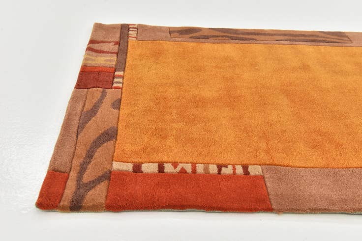 Detail image of 2' 10 x 5' Luna Wool Rug