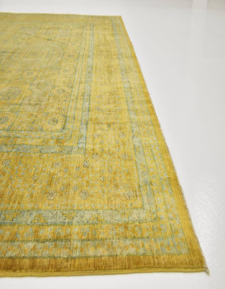 Detail image of 9' 10 x 14' 3  Hand Knotted Mamluk Ziegler Rug