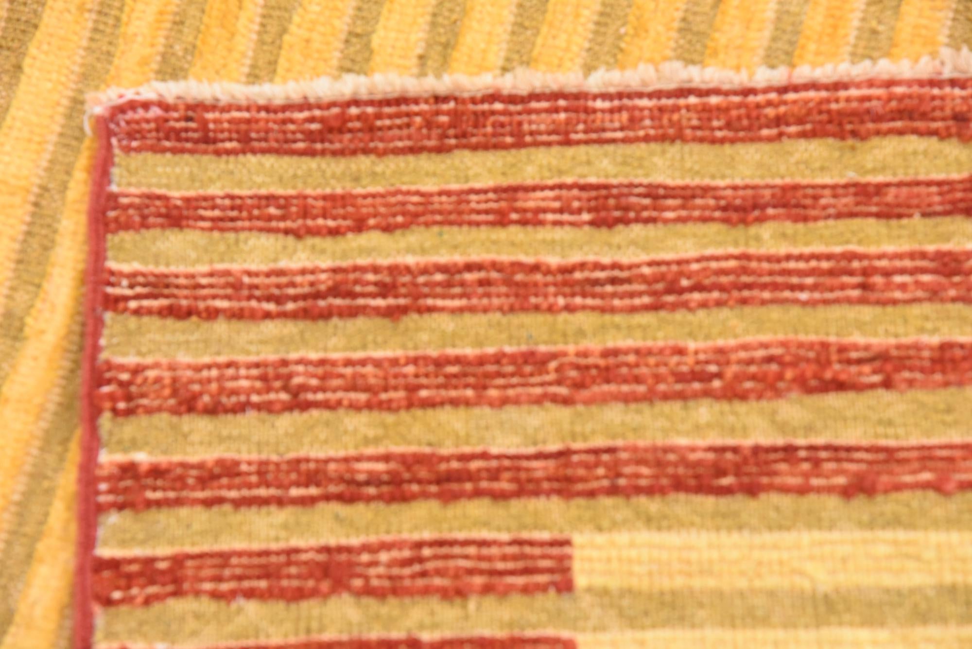 5' 3 x 6' 3 Hand Knotted Modern Ziegler Rug