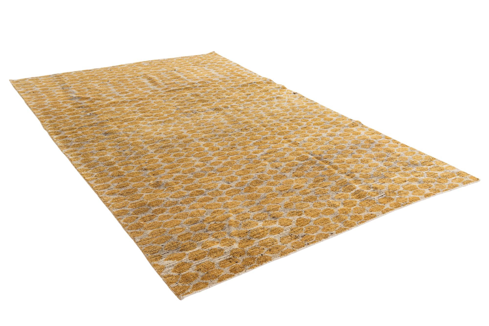 6' 1 x 9' 1 Hand Knotted Moroccan Wool Rug