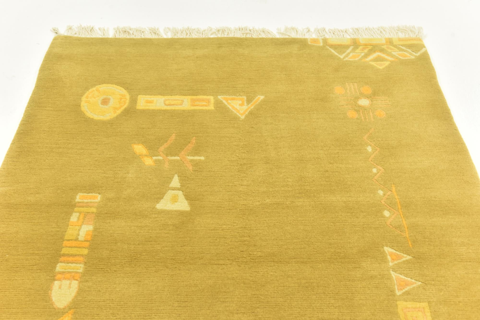 4' x 6' Hand Knotted Nepal Wool Rug