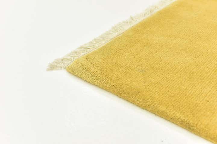 4' 7 x 6' 8 Hand Knotted Nepal Wool Rug