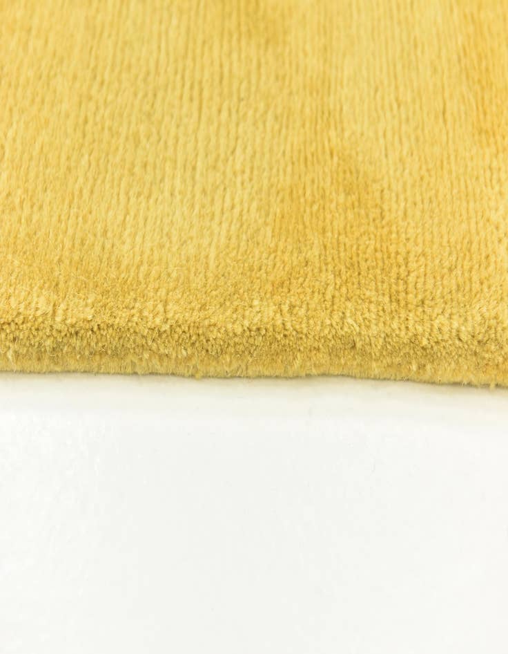 Detail image of 4' 7 x 6' 8  Hand Knotted Nepal Wool Rug