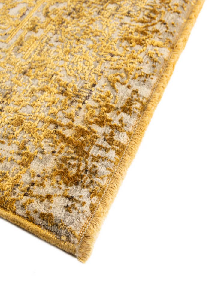 Detail image of 5' 3 x 7' 10 Noble Rug