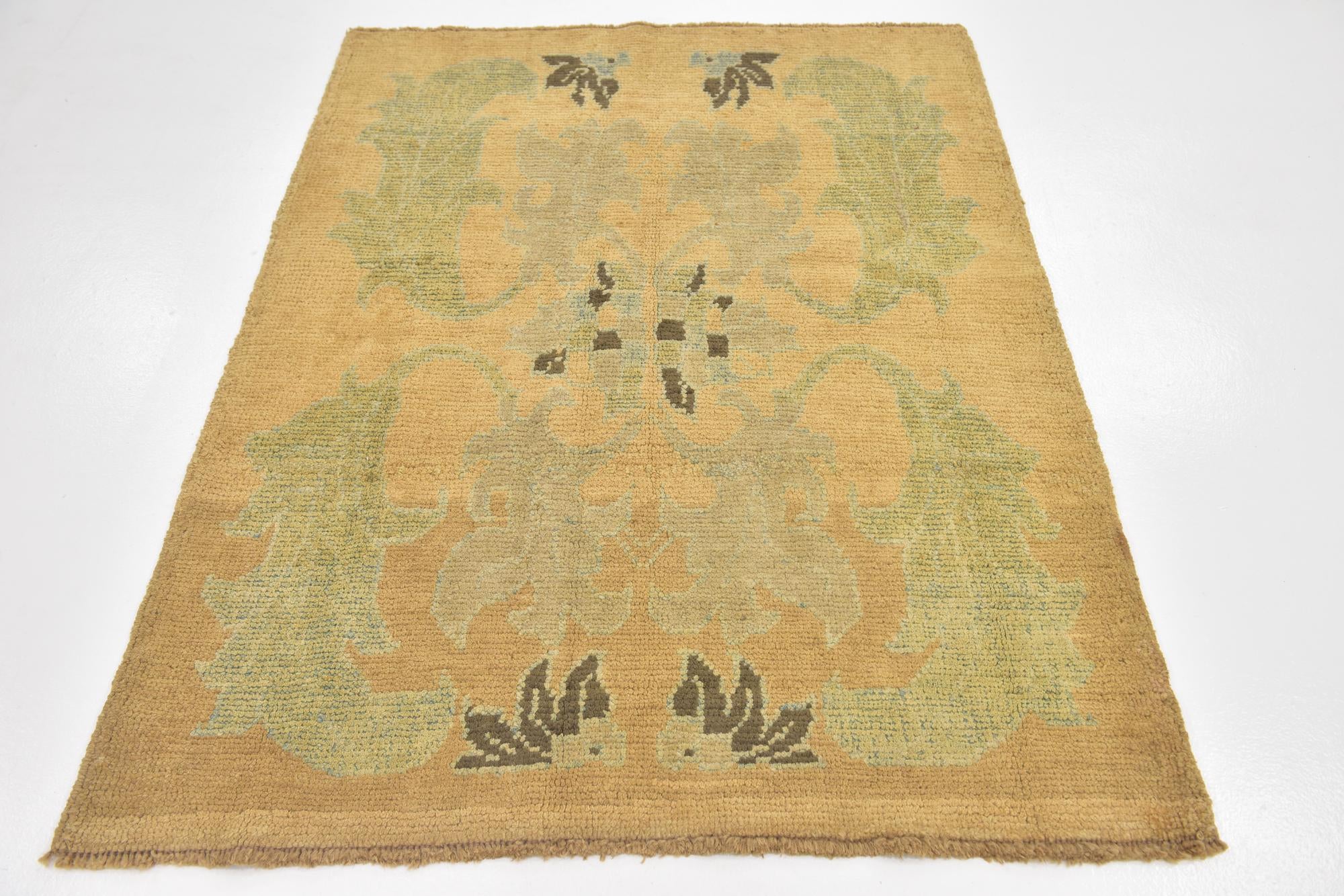 4' 3 x 5' 8 Hand Knotted Oushak Wool Rug