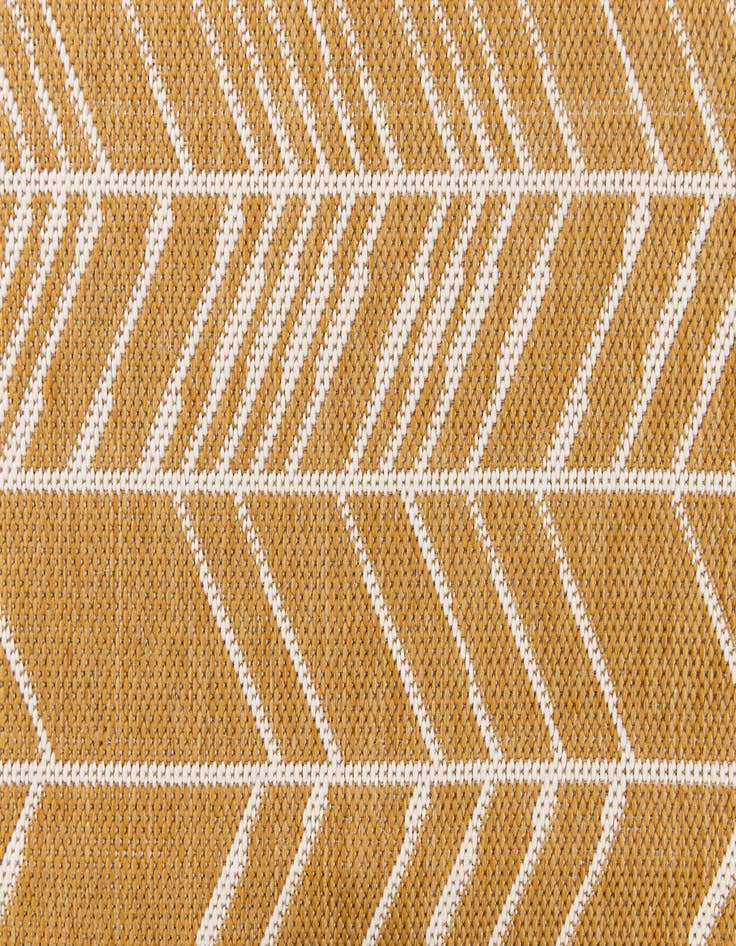 Detail image of 5' 3 x 7' 8  Washable Modern Indoor / Outdoor Rug