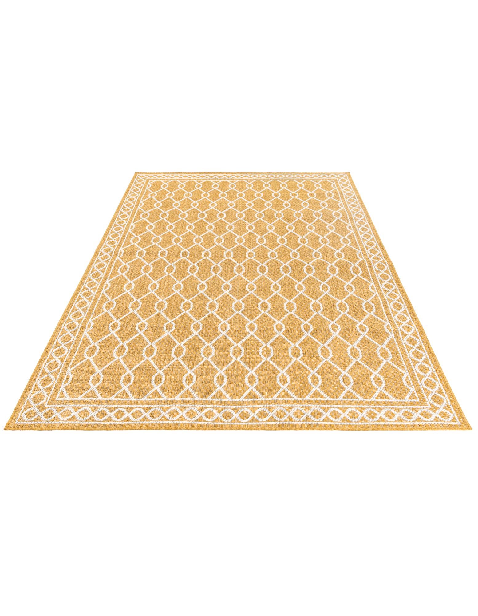 5' 3 x 7' 8 Easy-Clean Modern Indoor / Outdoor Rug