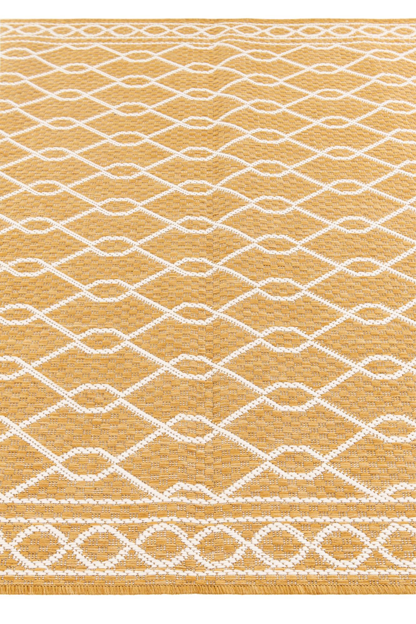 5' 3 x 7' 8 Easy-Clean Modern Indoor / Outdoor Rug