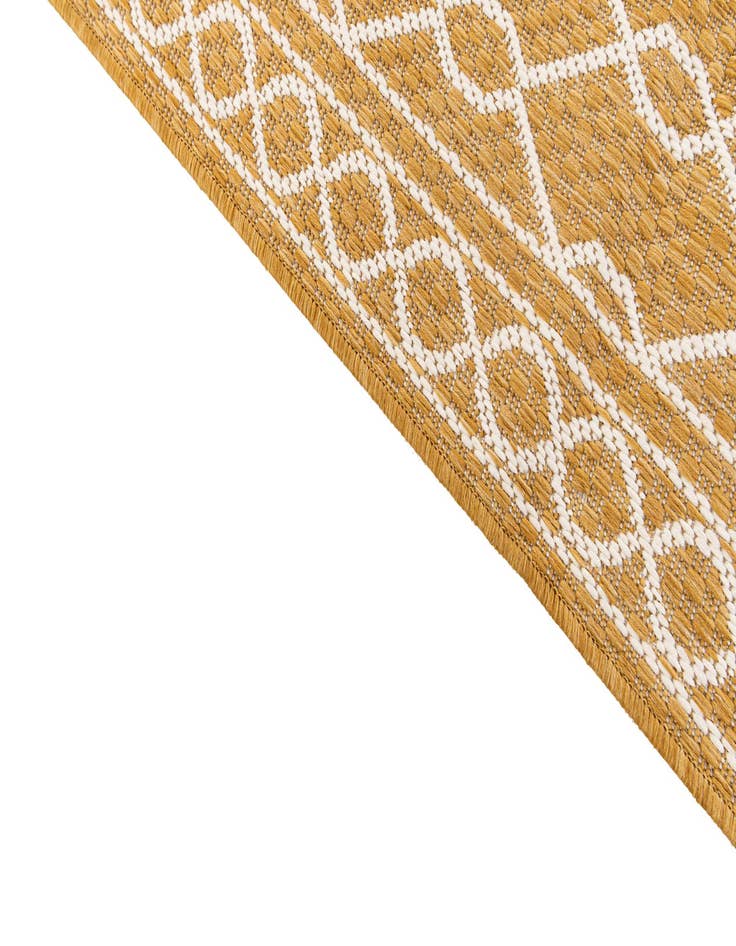 Detail image of 5' 3 x 7' 8  Washable Modern Indoor / Outdoor Rug