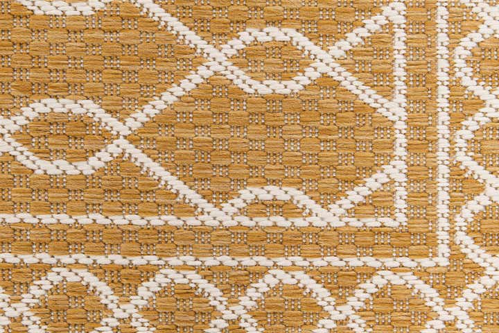 5' 3 x 7' 8 Easy-Clean Modern Indoor / Outdoor Rug