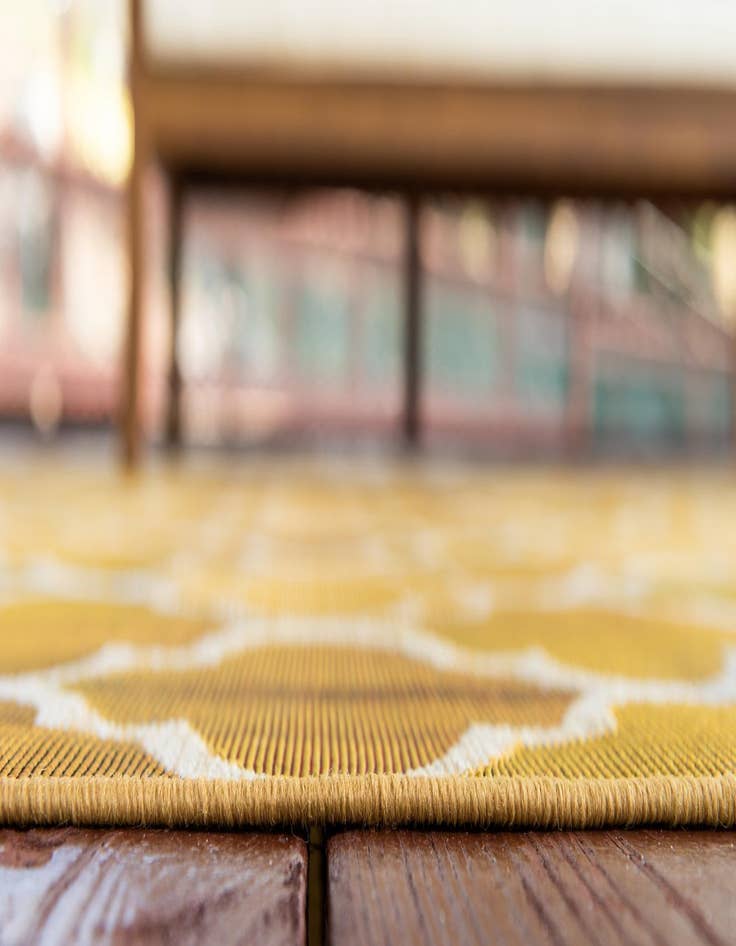 Detail image of 8' x 11' 4  Washable Trellis Indoor / Outdoor Rug
