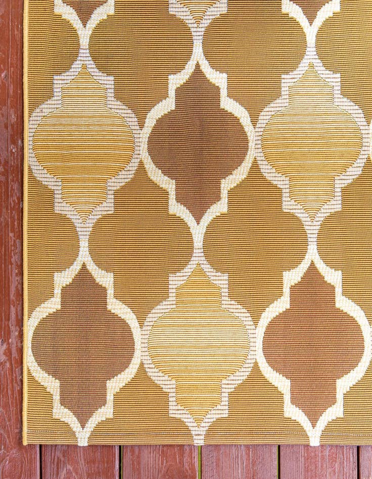 Detail image of 8' x 11' 4  Washable Trellis Indoor / Outdoor Rug