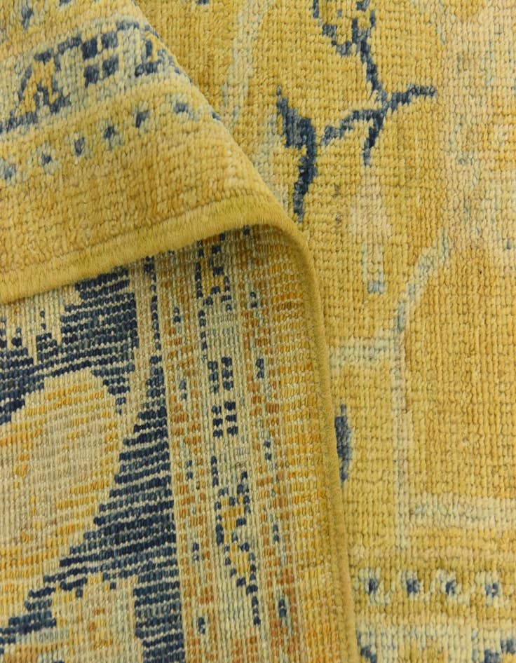 Detail image of 8' 5 x 9' 9  Hand Knotted Peshawar Ziegler Wool Rug