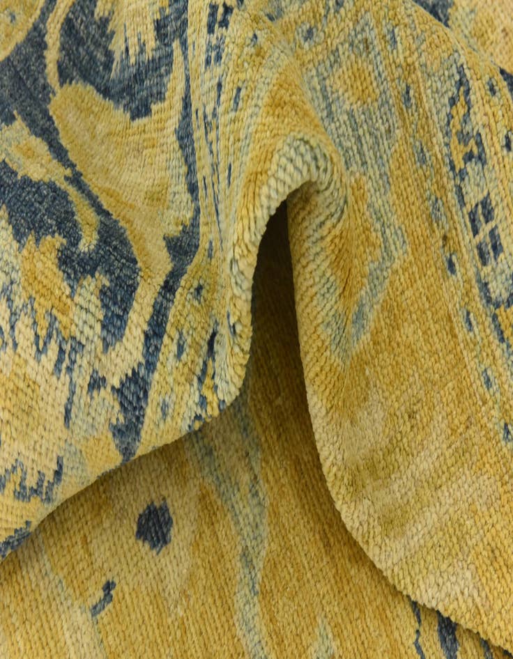 Detail image of 8' 5 x 9' 9  Hand Knotted Peshawar Ziegler Wool Rug