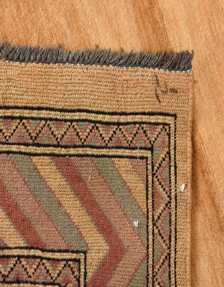 Detail image of 4' 2 x 6' 5  Hand Knotted Peshawar Ziegler Rug