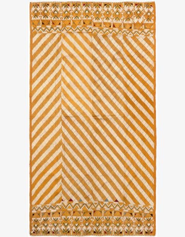 4' 6 x 8' 5 Stickerei Rug