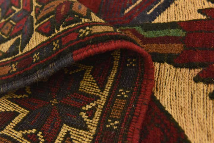 2' 9 x 4' 11 Hand Knotted Sumak Wool Rug