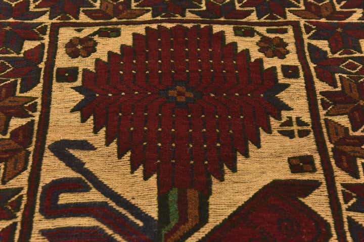 2' 9 x 4' 11 Hand Knotted Sumak Wool Rug