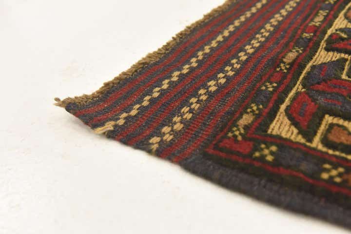 2' 9 x 4' 11 Hand Knotted Sumak Wool Rug