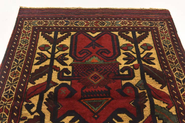 Detail image of 3' x 4' 4 Hand Knotted Sumak Wool Rug