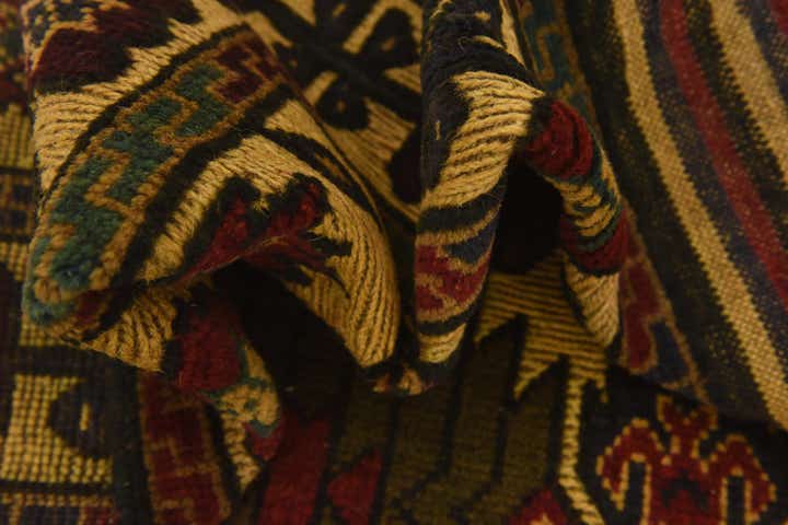 3' 3 x 5' 3 Hand Knotted Sumak Wool Rug