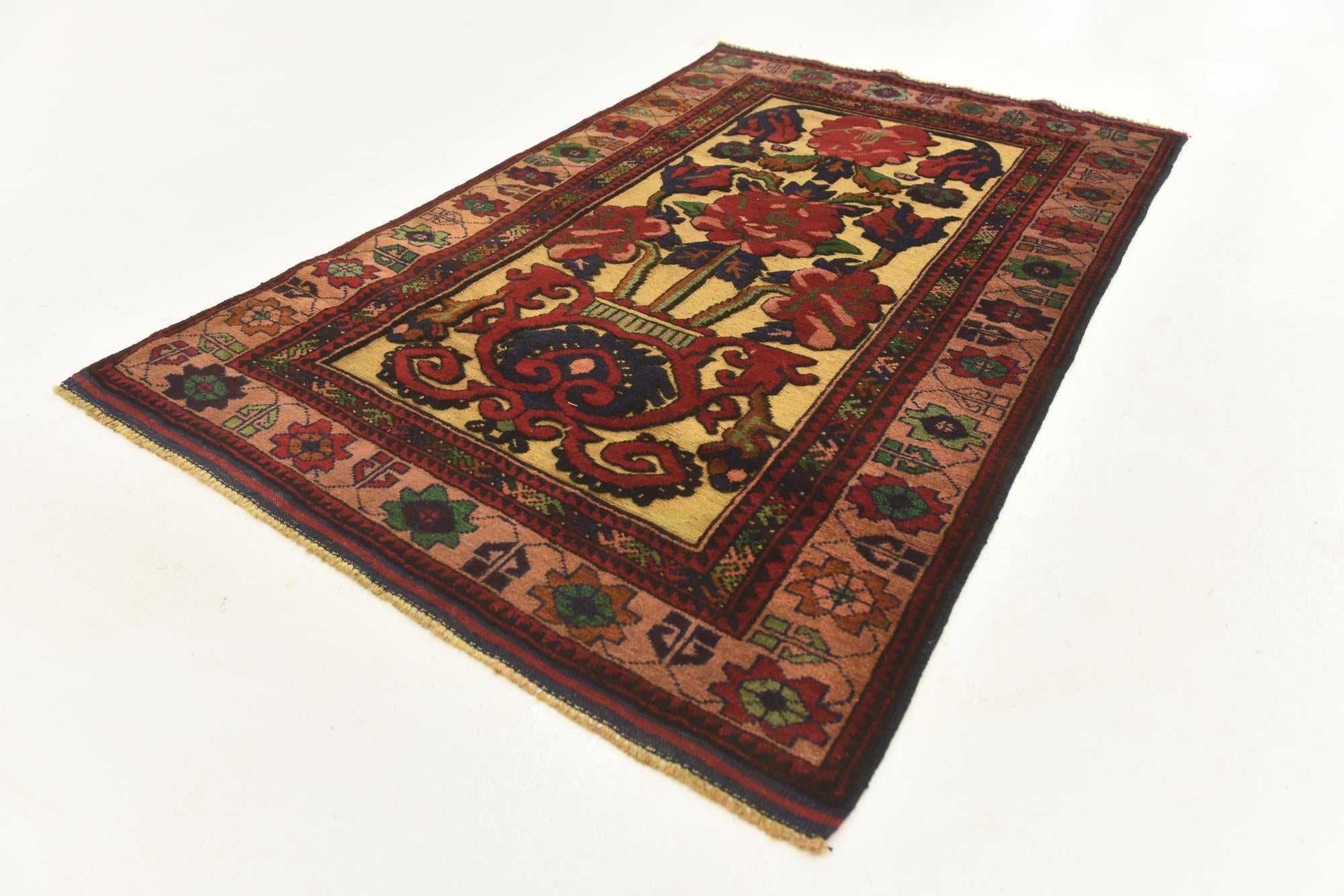 2' 9 x 4' 4 Hand Knotted Sumak Wool Rug