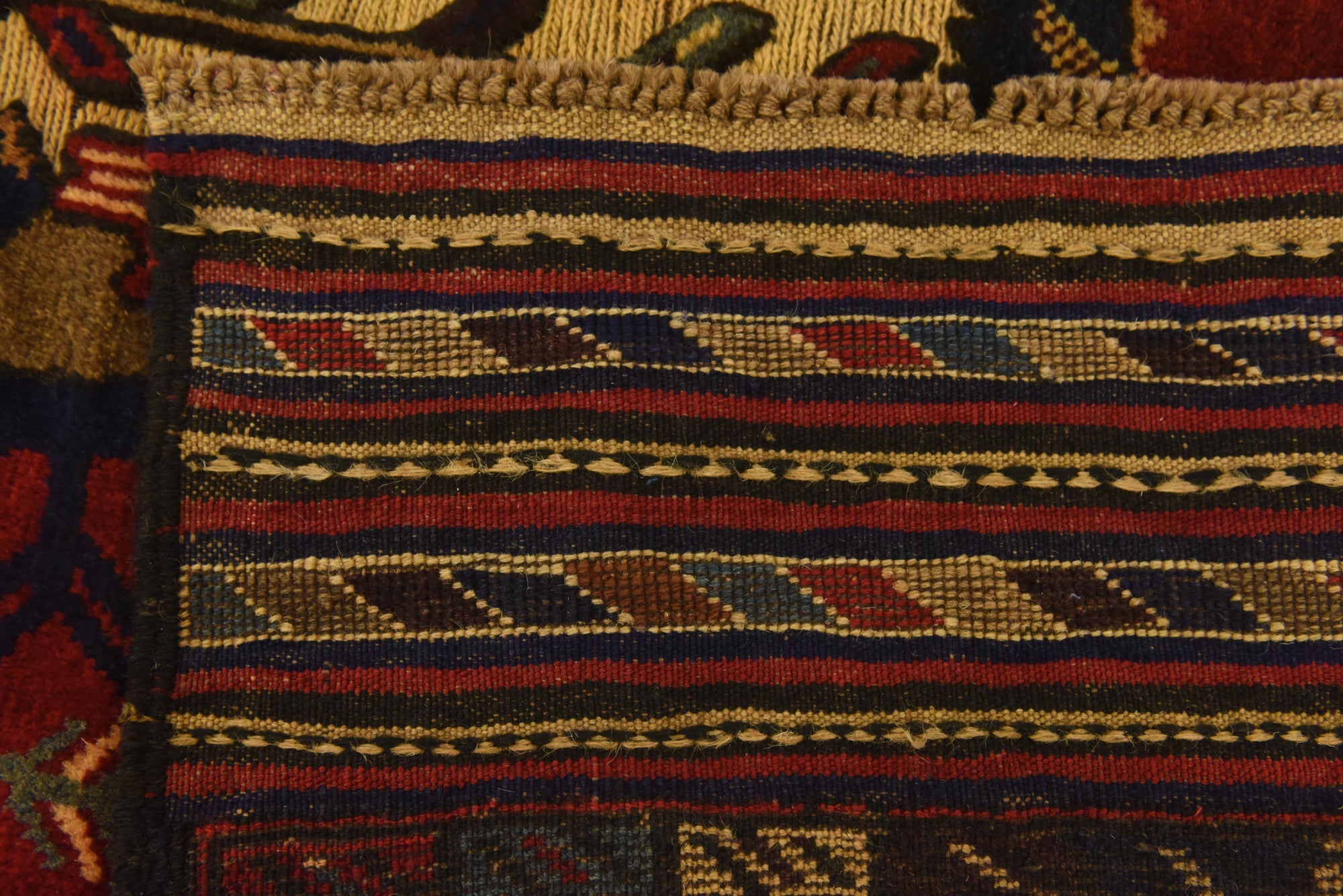 4' x 6' 6 Hand Knotted Sumak Wool Rug