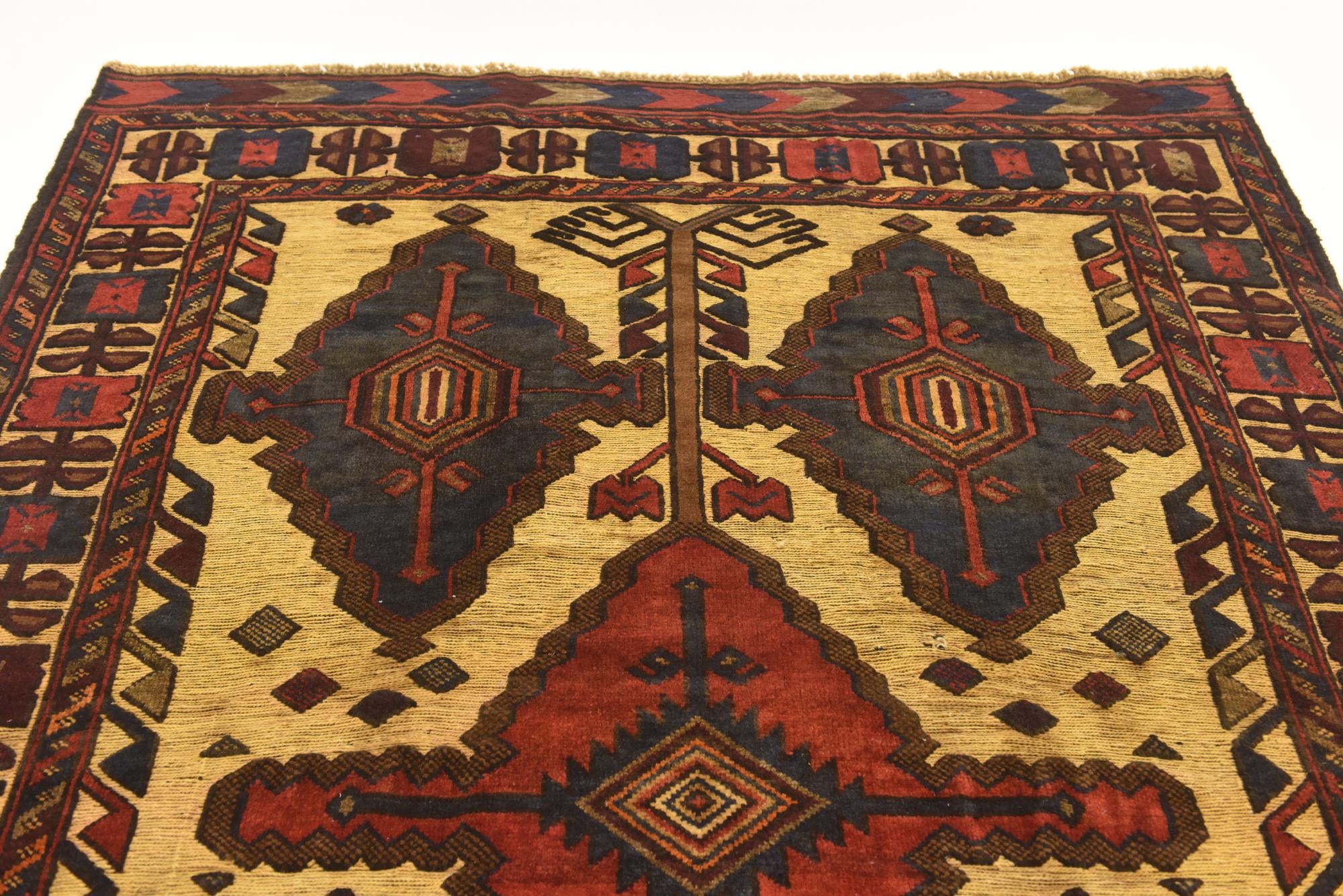 4' 6 x 5' 9 Hand Knotted Sumak Wool Rug