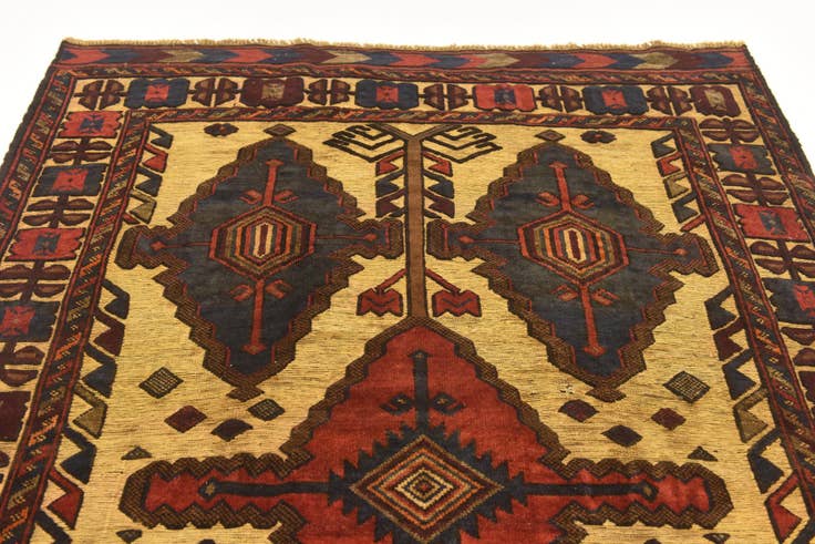 Detail image of 4' 6 x 5' 9 Hand Knotted Sumak Wool Rug