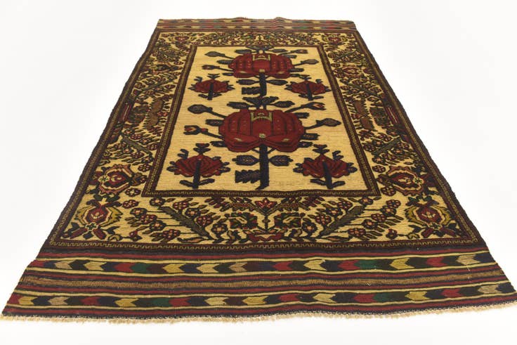 Detail image of 4' 2 x 6' 8 Hand Knotted Sumak Wool Rug