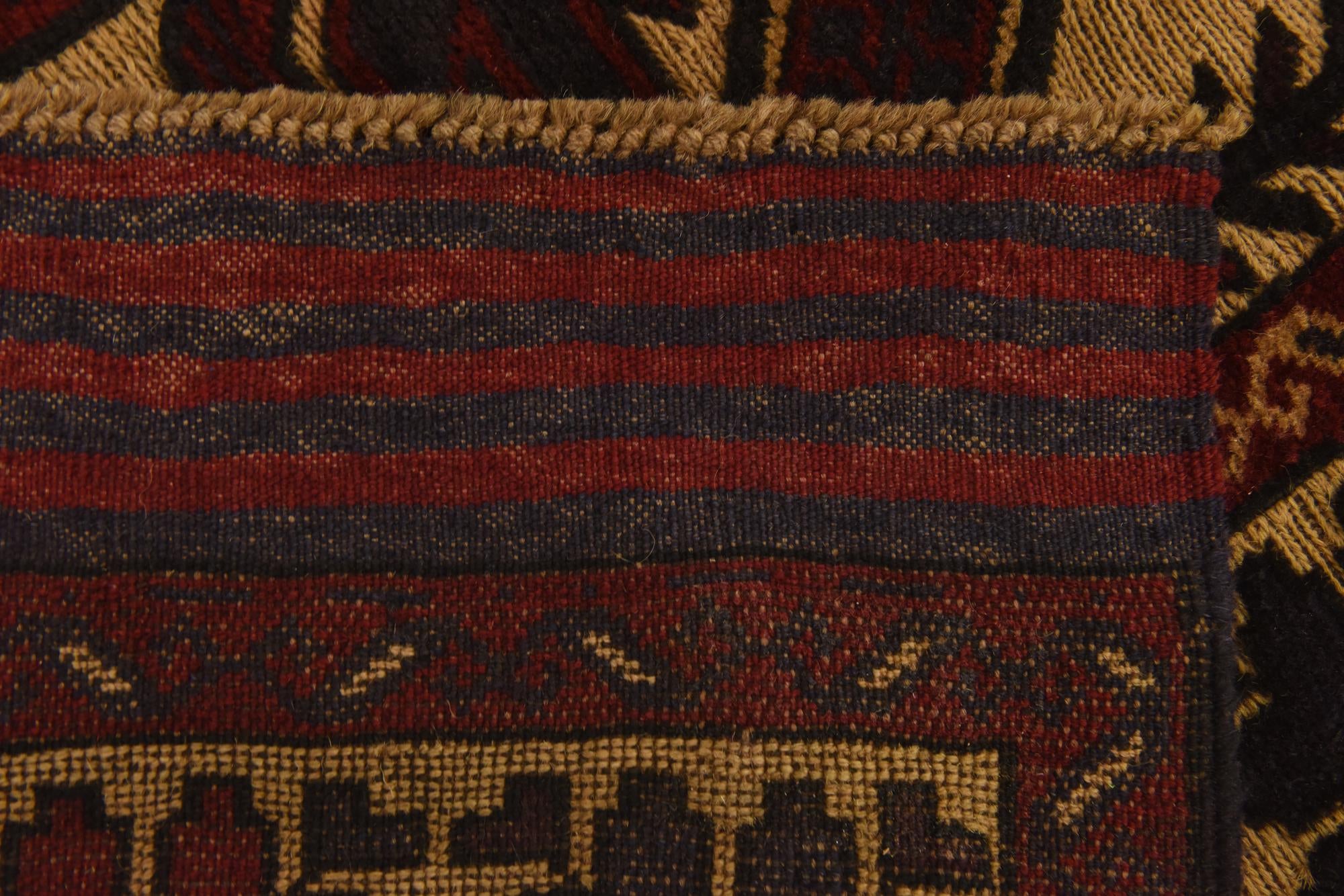 4' 5 x 6' 4 Hand Knotted Sumak Wool Rug