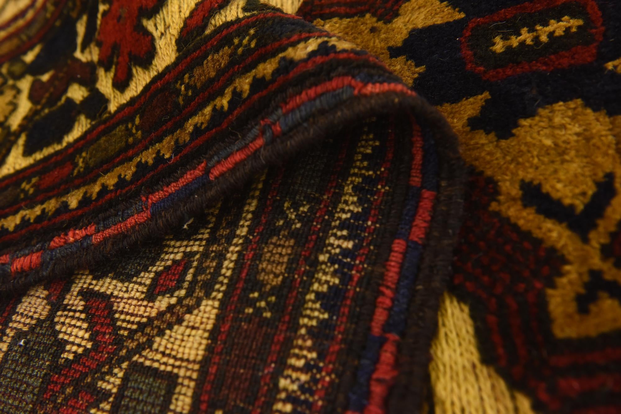 3' 11 x 6' 3 Hand Knotted Sumak Wool Rug