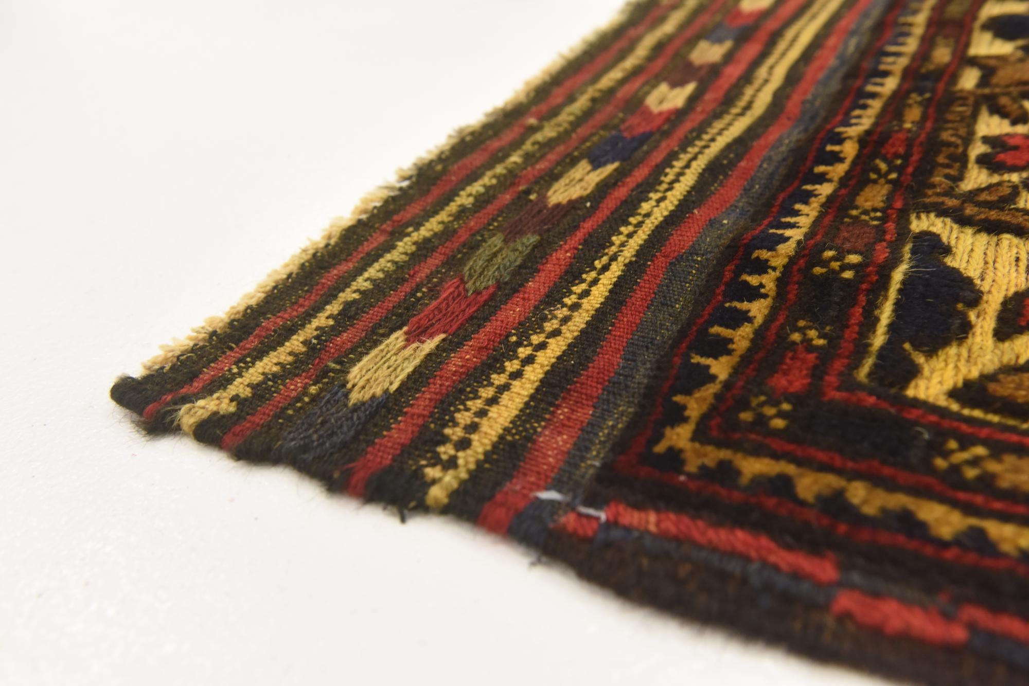3' 11 x 6' 3 Hand Knotted Sumak Wool Rug